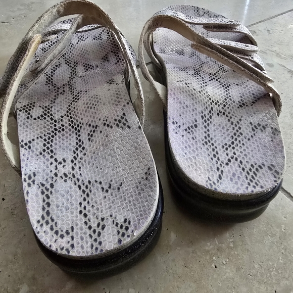 SAS Iskia Pink Snake Print Leather Slide Sandals Slip On 3 Strap SZ 8M US - Picture 5 of 7